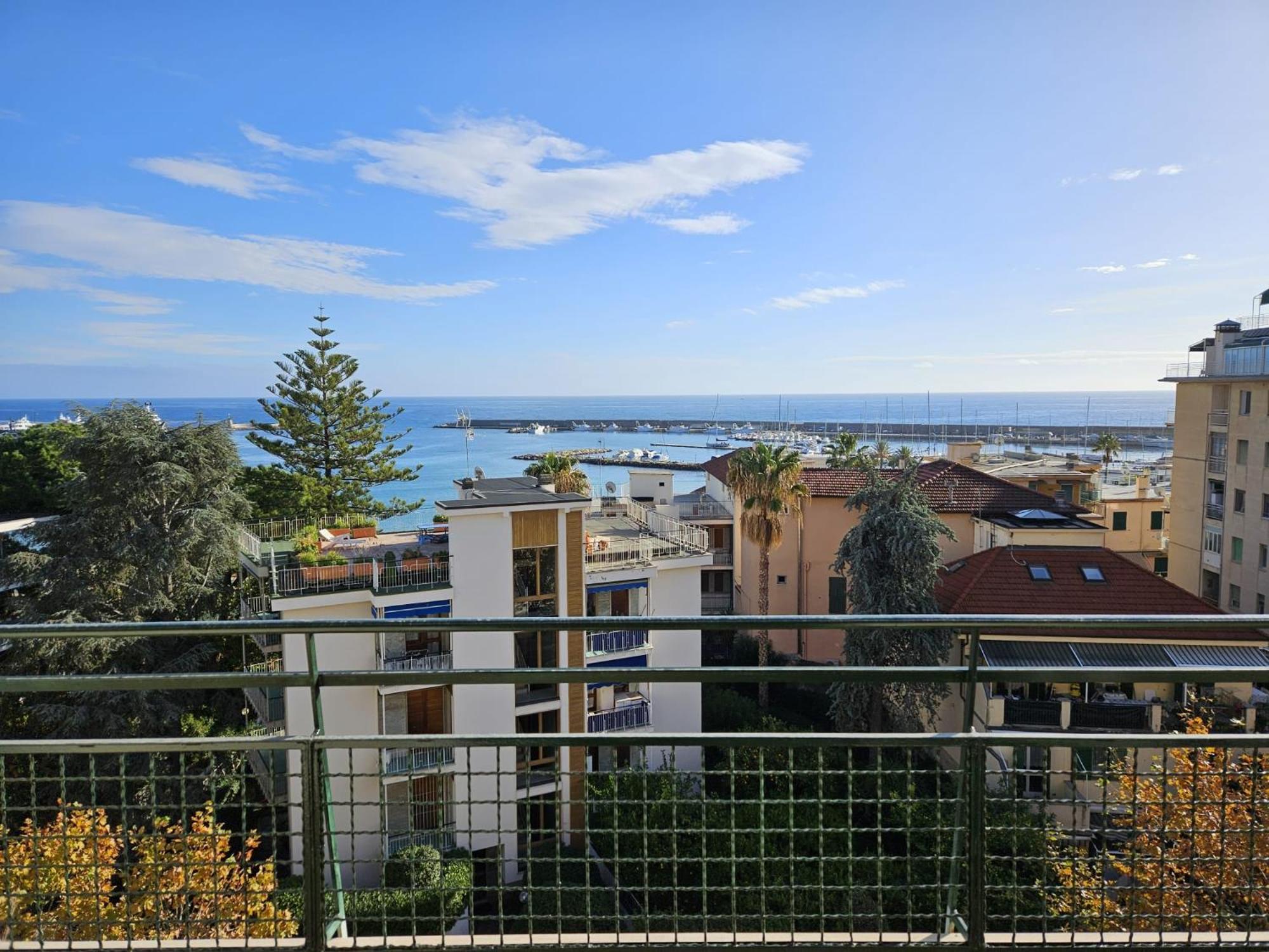 La Baia Nel Porto Apartment Сан Ремо Екстериор снимка